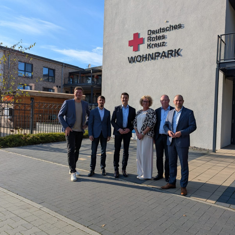 PHOTO-2025-10-06-07-45-49